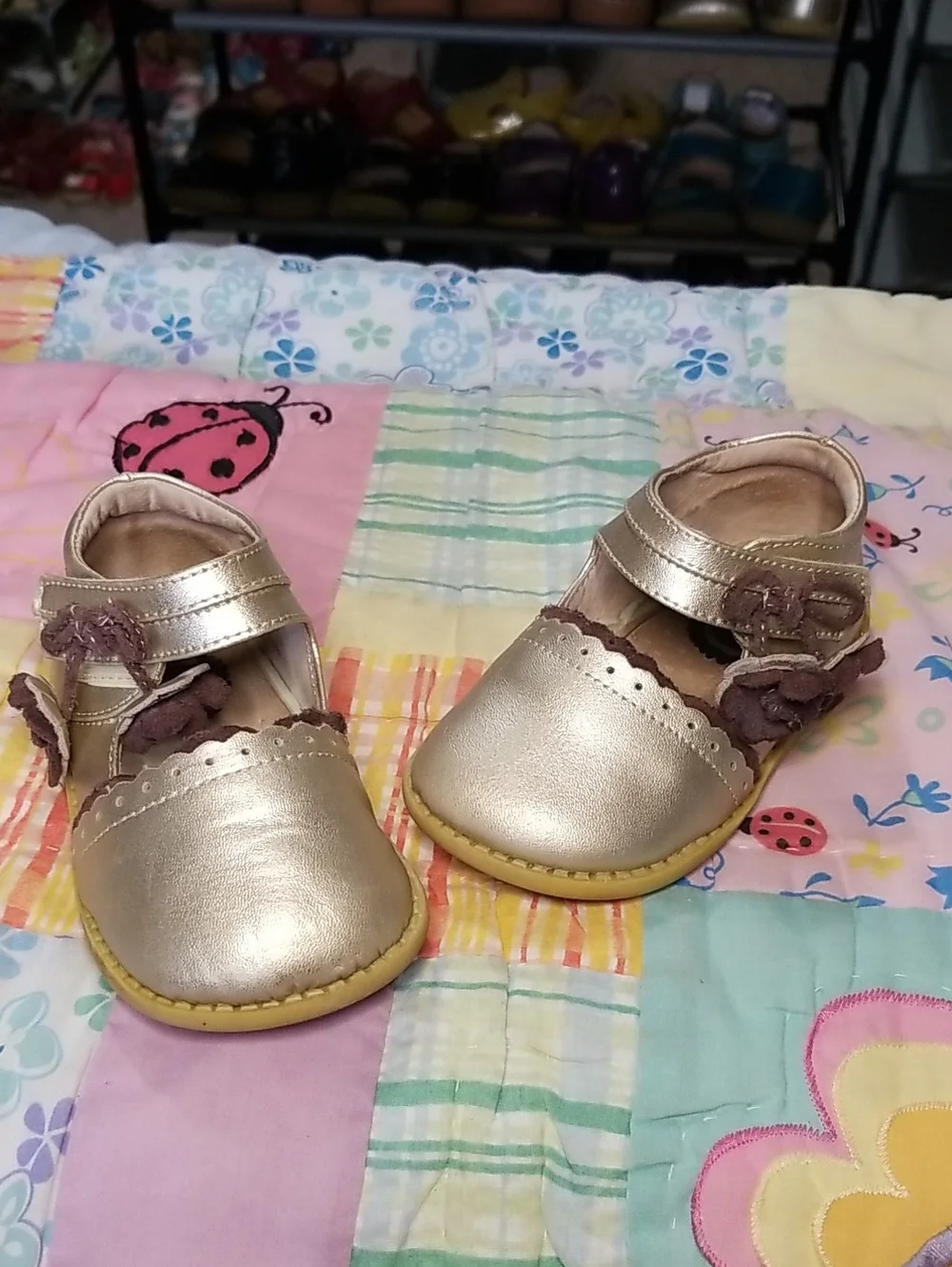 Livie & Luca Gold Metallic Leather Mary Jane w/Brown Trim & Flowers Size 6